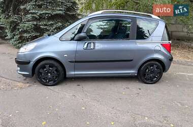 Микровэн Peugeot 1007 2005 в 