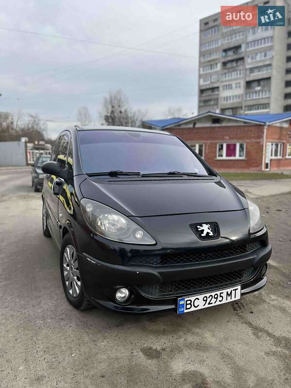 Микровэн Peugeot 1007 2005 в 