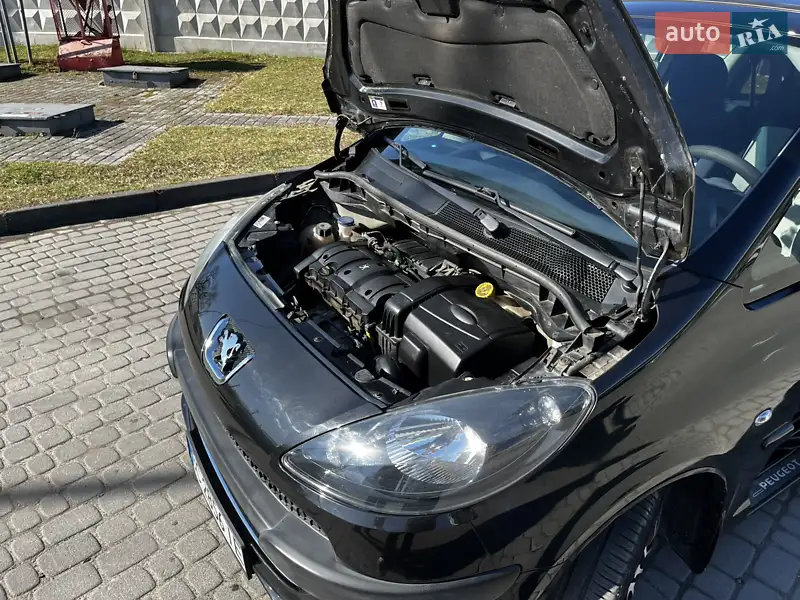 Мікровен Peugeot 1007 2008 в 