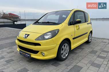 Микровэн Peugeot 1007 2005 в 