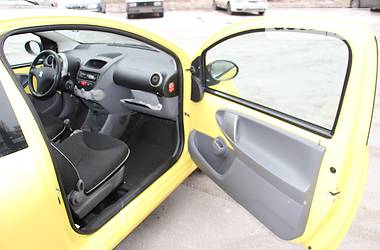 Хэтчбек Peugeot 107 2011 в Киеве