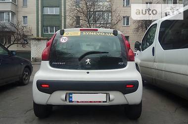 Хэтчбек Peugeot 107 2014 в Киеве