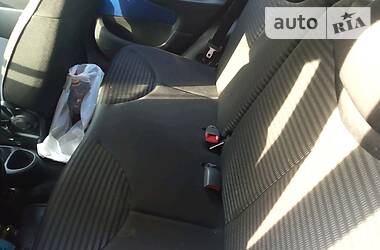 Хетчбек Peugeot 107 2013 в 