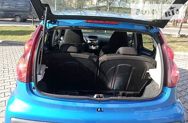 Хетчбек Peugeot 107 2013 в 