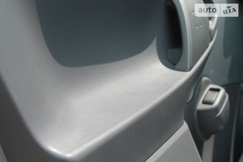 Хетчбек Peugeot 107 2011 в Дрогобичі