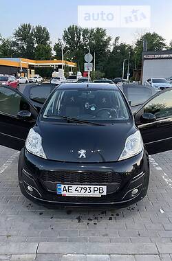 Хэтчбек Peugeot 107 2012 в Днепре