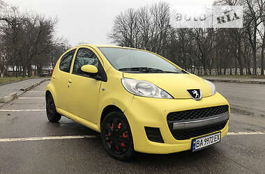 Хэтчбек Peugeot 107 2011 в Кропивницком