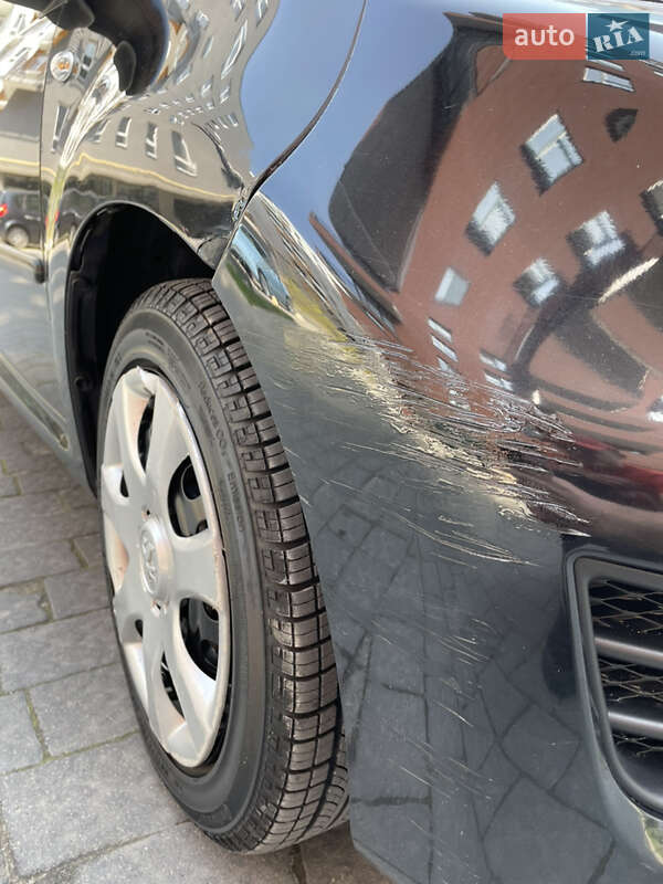 Хэтчбек Peugeot 107 2010 в Львове