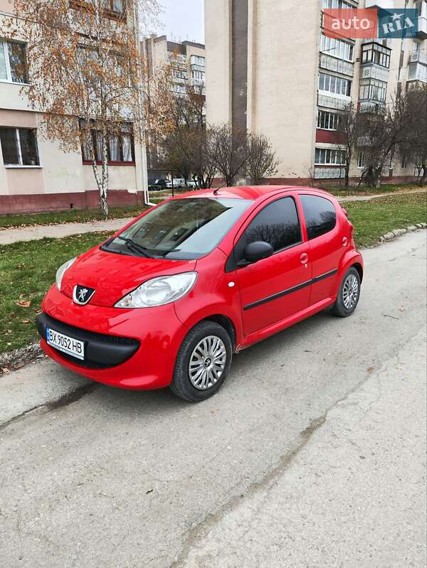 Хэтчбек Peugeot 107 2008 в Каменец-Подольском