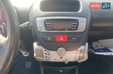 Хэтчбек Peugeot 107 2013 в 