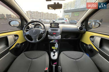 Хэтчбек Peugeot 107 2012 в Киеве