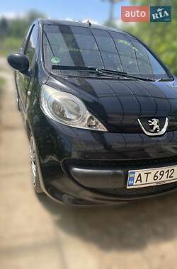Хэтчбек Peugeot 107 2008 в 