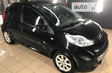 Хэтчбек Peugeot 107 2011 в Киеве