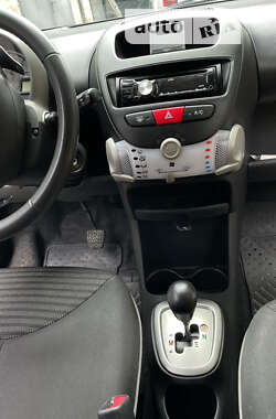 Хетчбек Peugeot 107 2013 в Кропивницькому