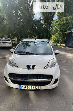 Хэтчбек Peugeot 107 2009 в Киеве