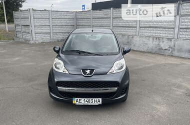 Хетчбек Peugeot 107 2012 в Дніпрі