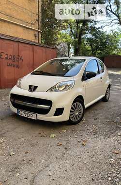 Хэтчбек Peugeot 107 2011 в Днепре