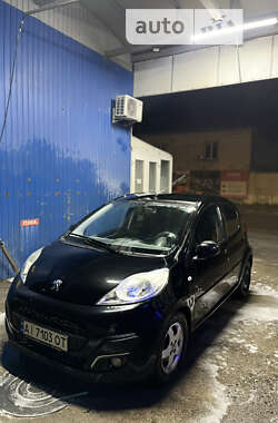 Хэтчбек Peugeot 107 2012 в Киеве