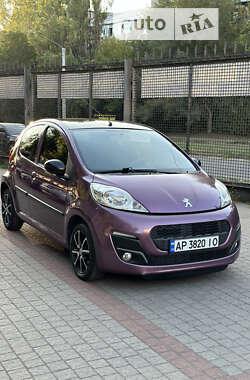 Хэтчбек Peugeot 107 2013 в Запорожье