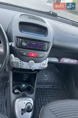 Peugeot 107 2012