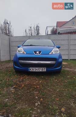 Хэтчбек Peugeot 107 2011 в Чернигове