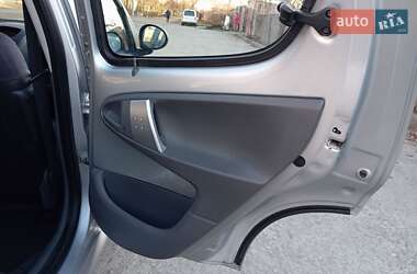 Хетчбек Peugeot 107 2011 в Нікополі