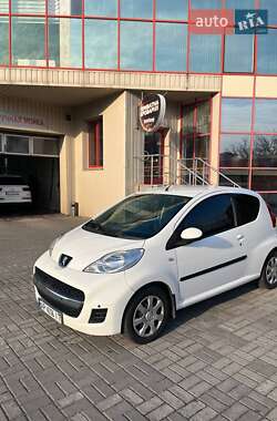 Хетчбек Peugeot 107 2011 в Запоріжжі