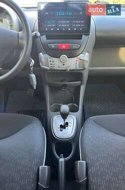 Хетчбек Peugeot 107 2011 в Запоріжжі