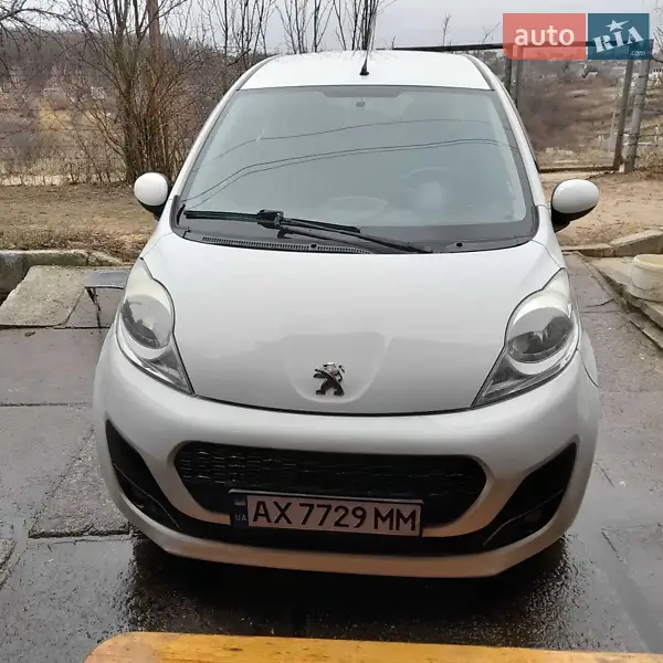 Peugeot 107 2012