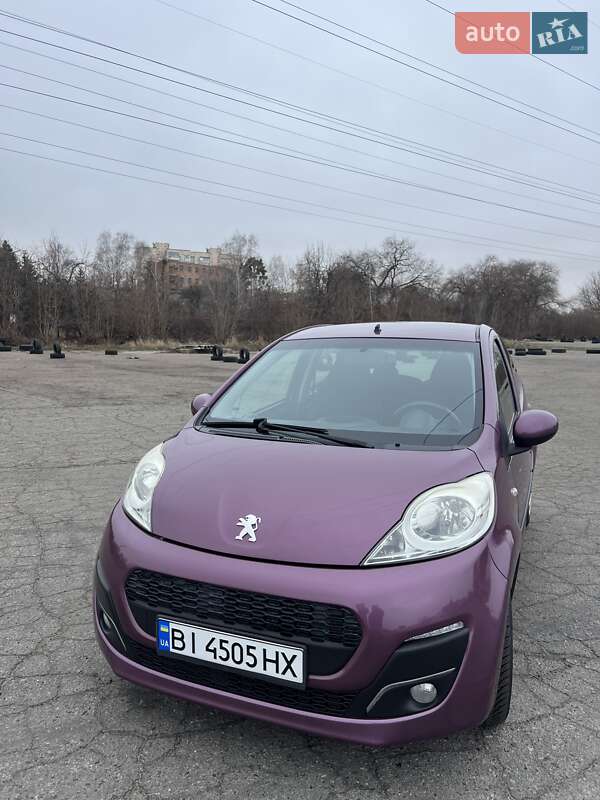 Хетчбек Peugeot 107 2012 в Полтаві