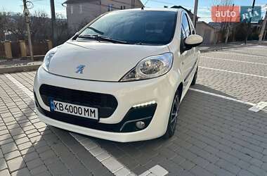 Хэтчбек Peugeot 107 2012 в Киеве