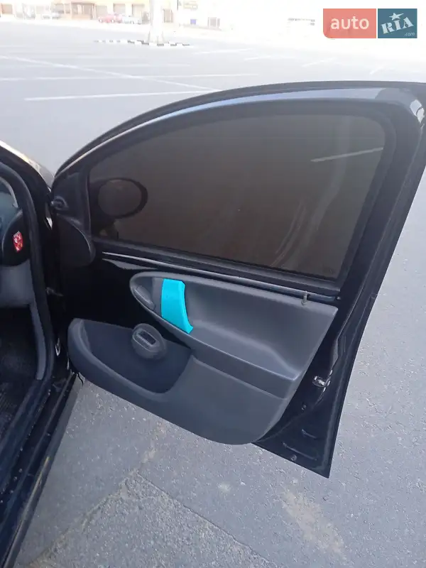 Peugeot 107 2005