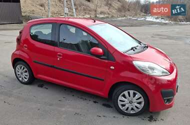 Peugeot 107 2012