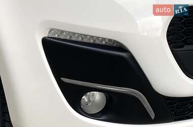 Хетчбек Peugeot 107 2013 в 