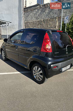 Хэтчбек Peugeot 107 2011 в 