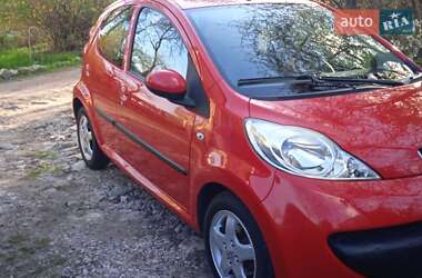 Хэтчбек Peugeot 107 2008 в 