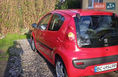 Хэтчбек Peugeot 107 2008 в 