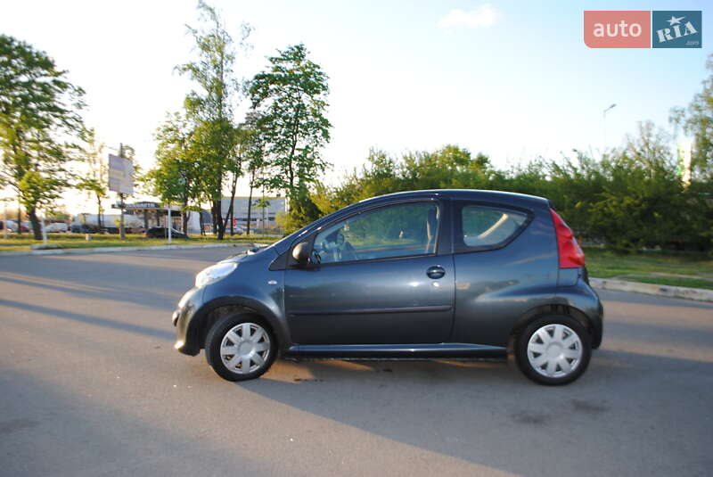 Хэтчбек Peugeot 107 2009 в Буче