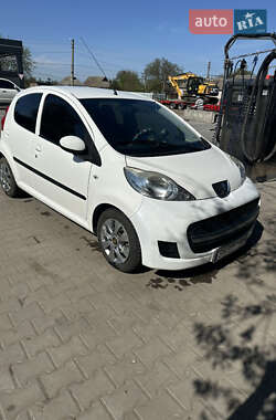 Peugeot 107 2011 Peugeot 107 2011