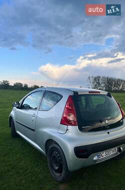 Хэтчбек Peugeot 107 2007 в 
