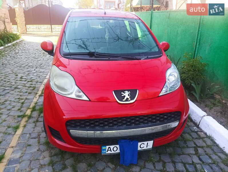 Peugeot 107 2011
