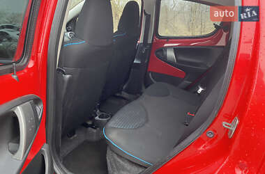 Хетчбек Peugeot 107 2013 в 