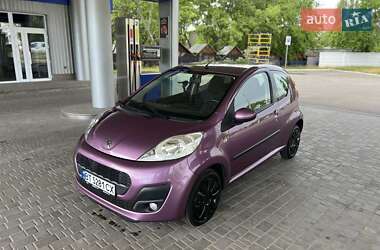 Хетчбек Peugeot 107 2012 в Миколаєві