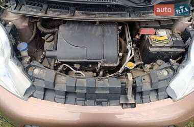 Хэтчбек Peugeot 107 2013 в 