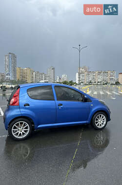 Хэтчбек Peugeot 107 2007 в 