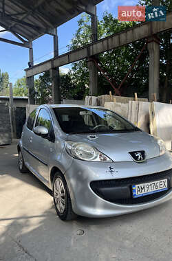 Хэтчбек Peugeot 107 2008 в Киеве