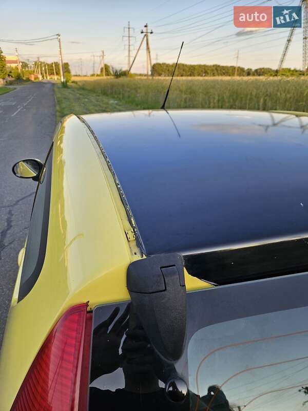 Хэтчбек Peugeot 107 2011 в Киеве