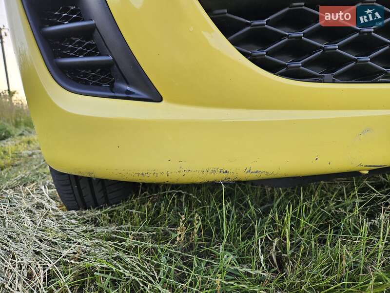 Хэтчбек Peugeot 107 2011 в Киеве