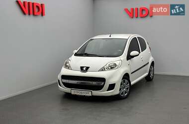 Хэтчбек Peugeot 107 2011 в Киеве