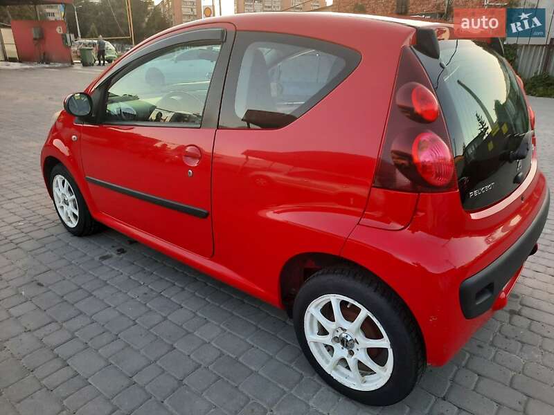 Хетчбек Peugeot 107 2012 в Харкові